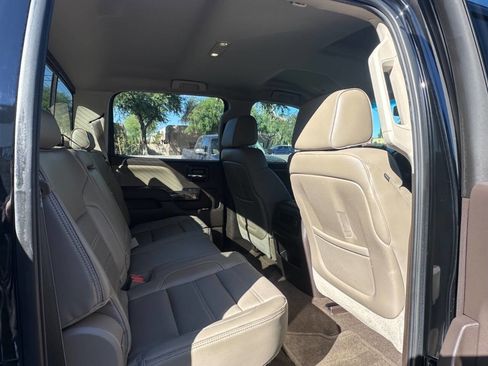 Used 2015 GMC Sierra 2500 Denali w/ Duramax Plus Package image 10