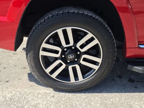 Used 2023 Toyota 4Runner Limited RWD image 5