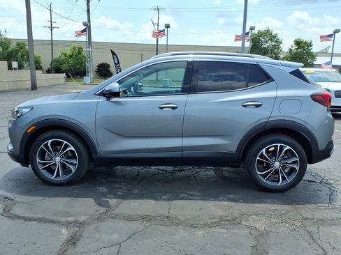 Used 2023 Buick Encore GX Essence w/ Advanced Technology Package FWD image 4