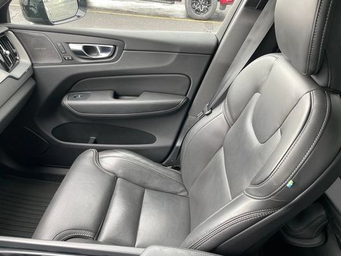 Used 2024 Volvo XC60 B5 Ultimate w/ Protection Package Premier AWD/4WD image 20