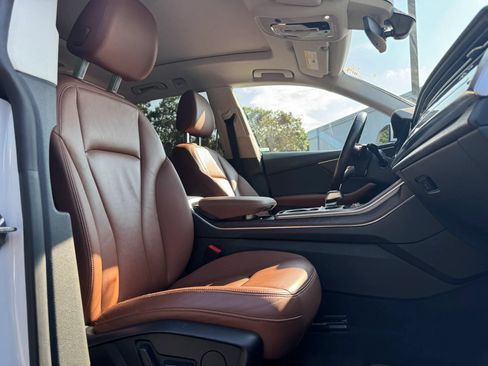 Used 2019 Audi Q8 Premium w/ Convenience Package AWD/4WD image 23
