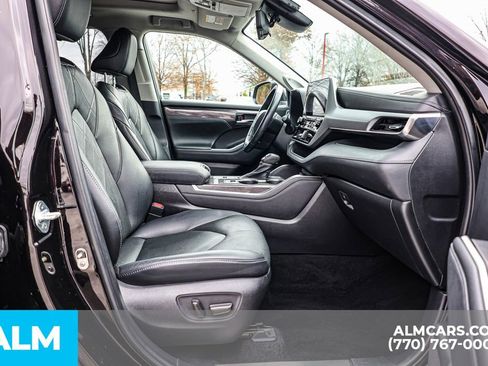 Used 2021 Toyota Highlander Platinum image 23