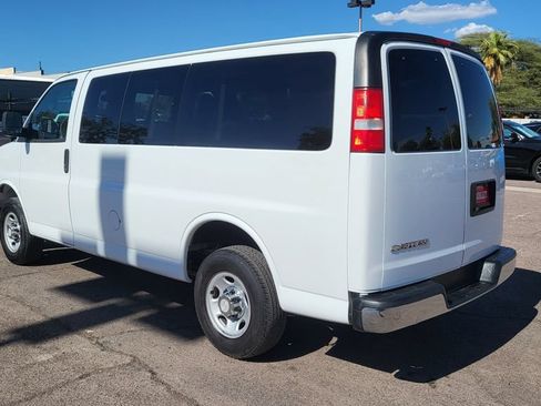 Used 2020 Chevrolet Express 2500 LT w/ LT Preferred Equipment Group RWD image 8