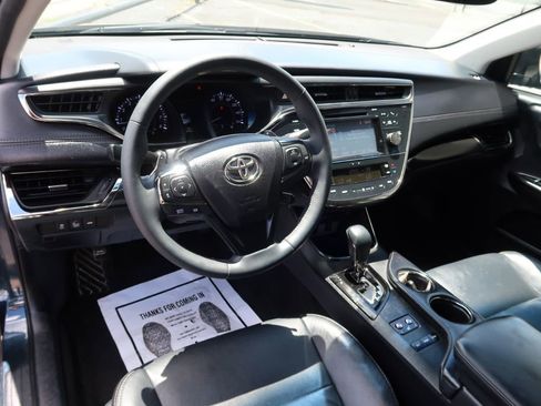 Used 2016 Toyota Avalon Touring FWD image 7