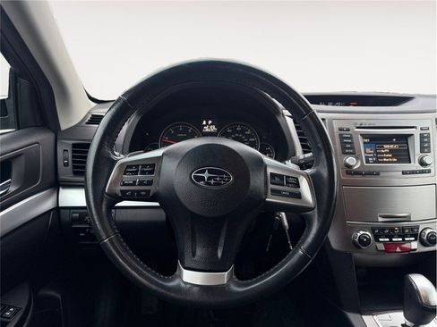 Used 2014 Subaru Outback 2.5i Premium image 12