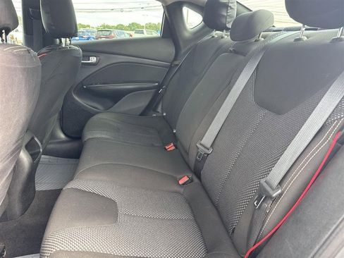 Used 2016 Dodge Dart SXT FWD image 7
