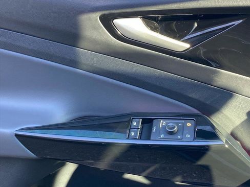 Certified 2022 Volkswagen ID.4 Pro S image 16