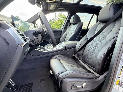 Used 2026 BMW X5 xDrive50e w/ M Sport Package image 12