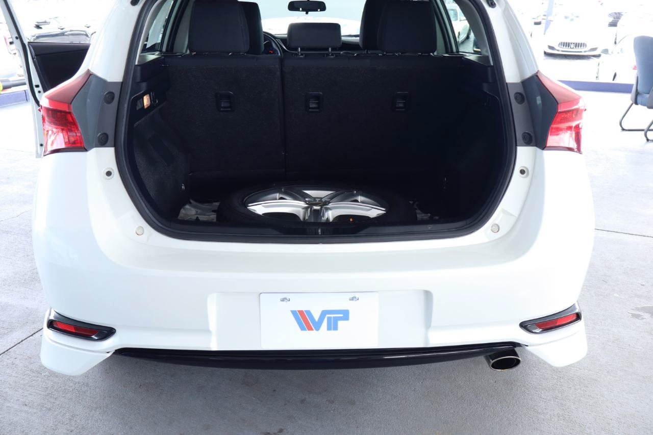 Used 2016 Scion iM FWD image 32
