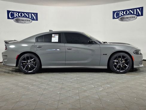 Used 2023 Dodge Charger R/T w/ Blacktop Package RWD image 31