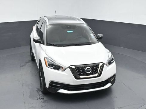 Used 2020 Nissan Kicks SR w/ SR Premium Package FWD image 36