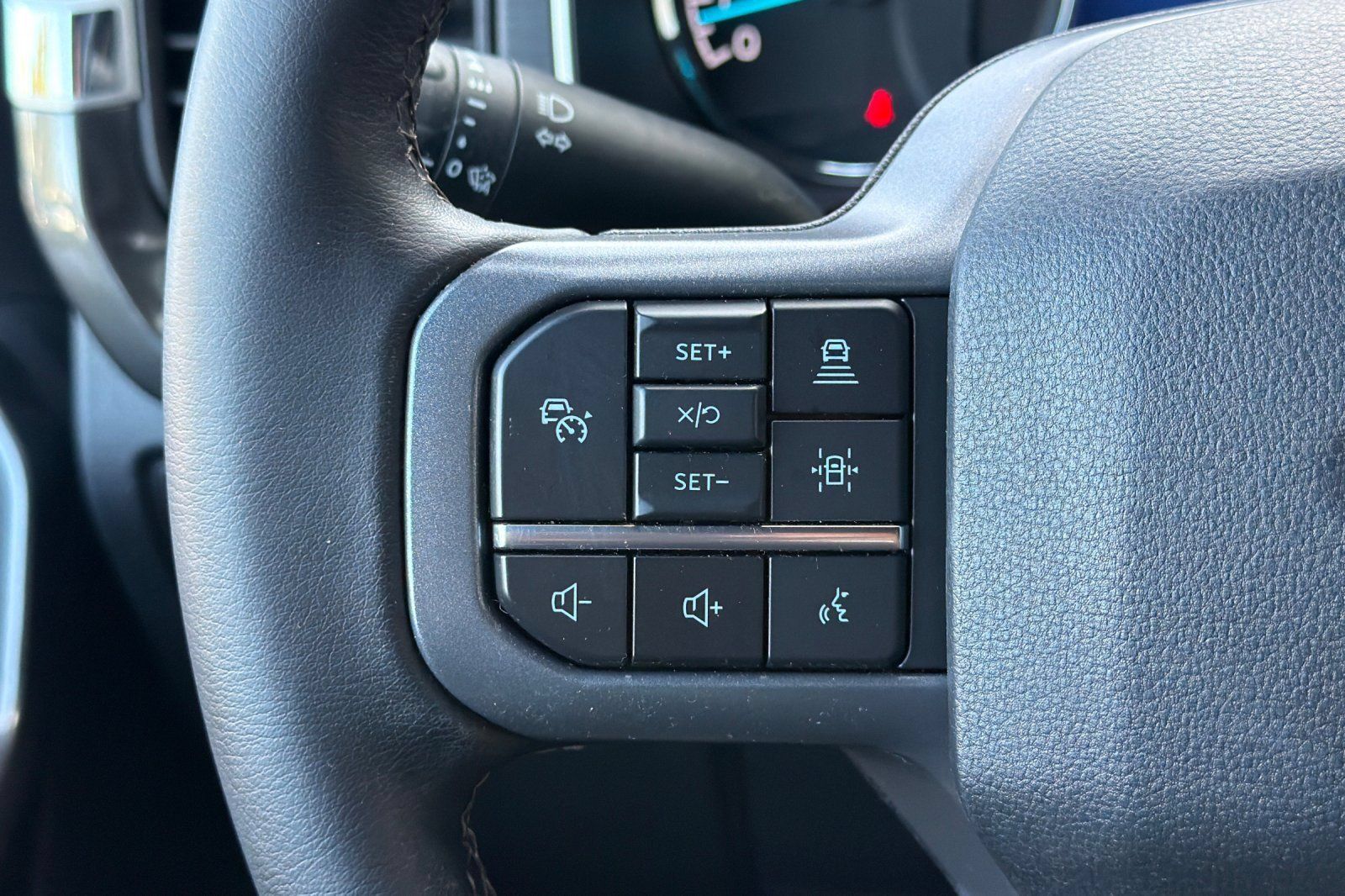Used 2023 Ford F150 XLT w/ Equipment Group 302A High AWD/4WD image 27