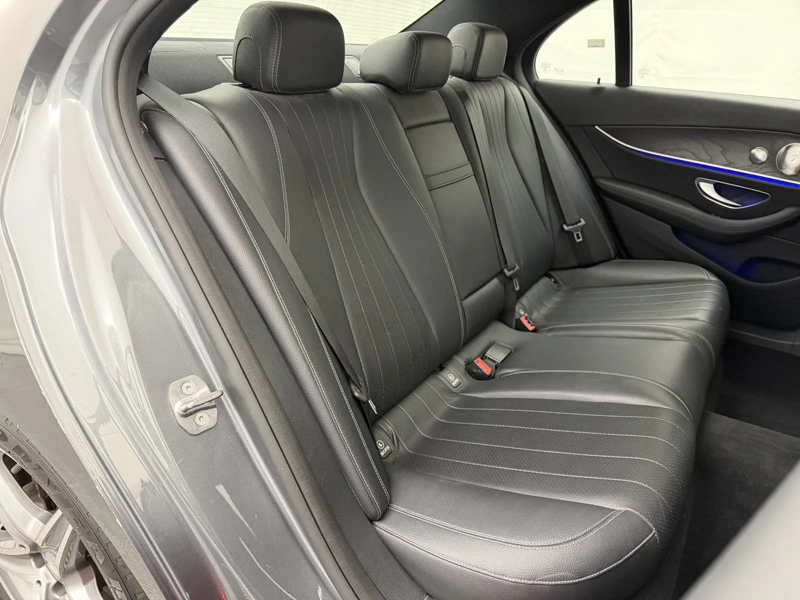 Used 2017 Mercedes-Benz E 300 4MATIC image 20