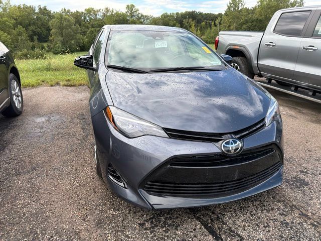 Used 2017 Toyota Corolla LE w/ Carpet Mat Package (TMS) FWD image 7