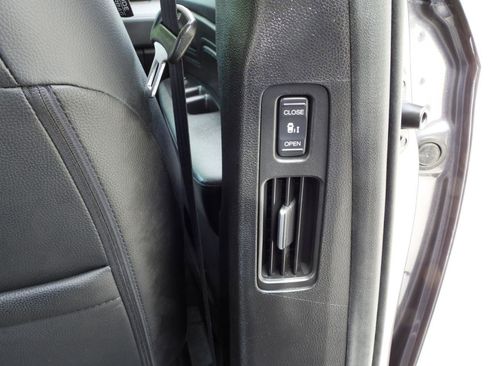 Used 2022 Honda Odyssey EX-L image 43