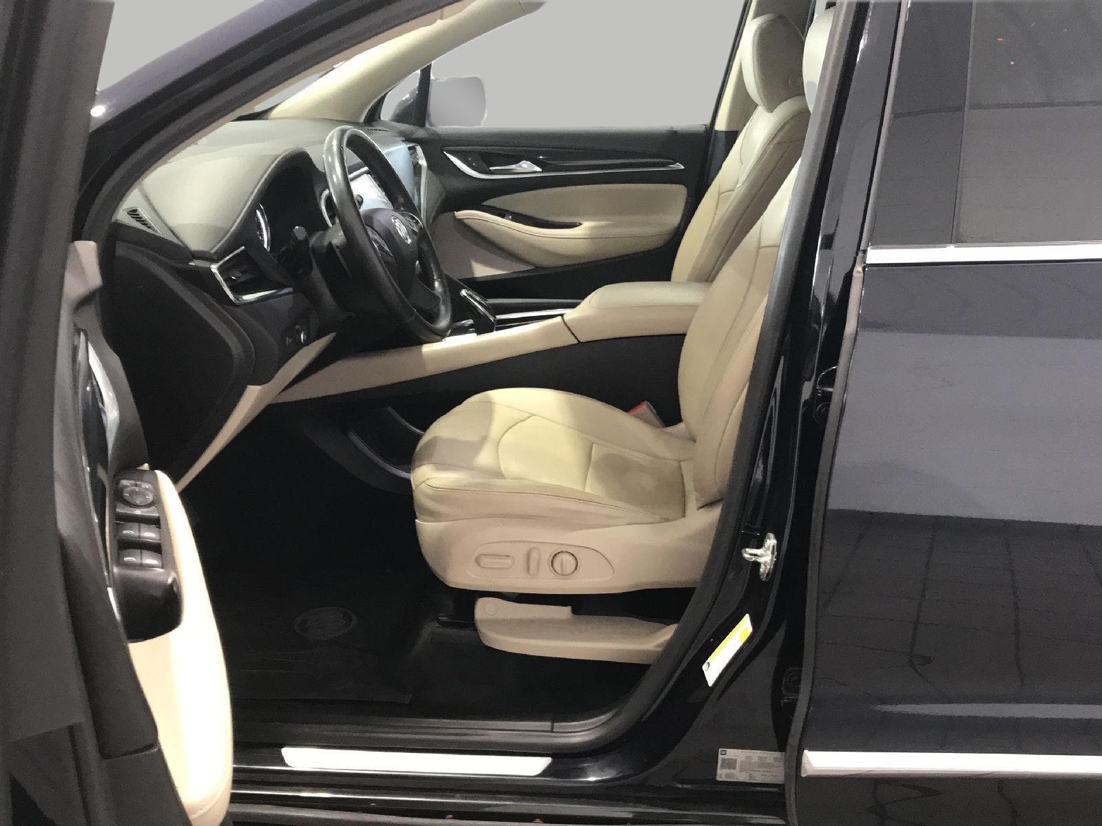 Used 2020 Buick Enclave Essence w/ Sound and Sites Package AWD/4WD image 9