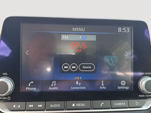 Used 2023 Nissan Sentra SV FWD image 8