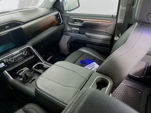 Used 2024 GMC Sierra 1500 Denali image 25