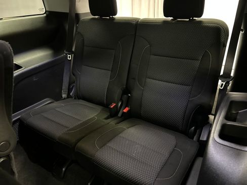 Used 2021 GMC Acadia SLE w/ Elevation Edition image 24