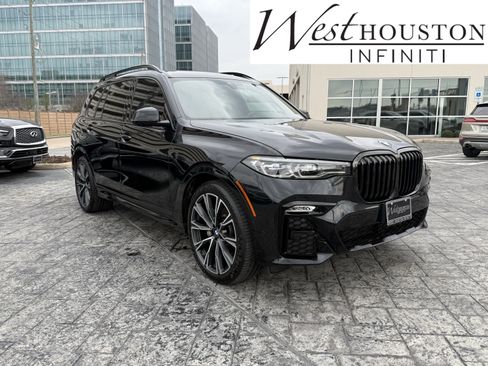 Used 2022 BMW X7 xDrive40i w/ M Sport Package image 1