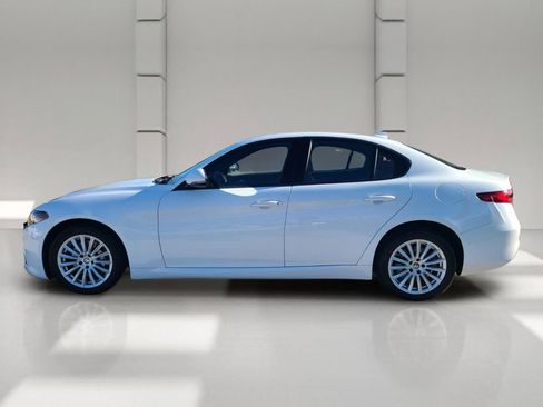 Used 2022 Alfa Romeo Giulia Sprint image 7