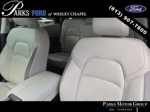 Used 2023 Nissan Pathfinder SL AWD/4WD image 21