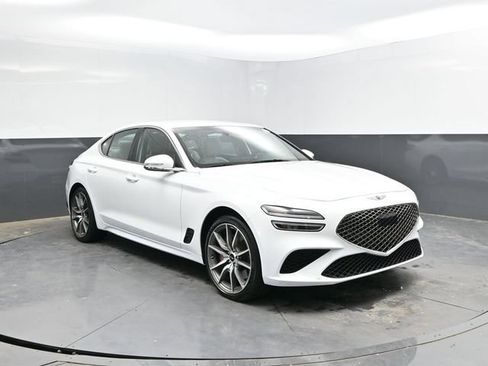 Used 2025 Genesis G70 2.5T AWD/4WD image 4