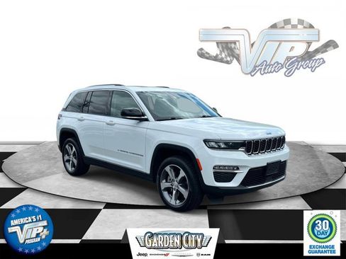 Used 2023 Jeep Grand Cherokee 4WD 4xe image 1