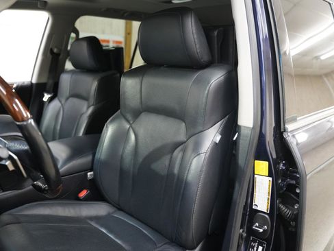 Used 2016 Lexus LX 570 4WD 4dr w/ Luxury Package image 25