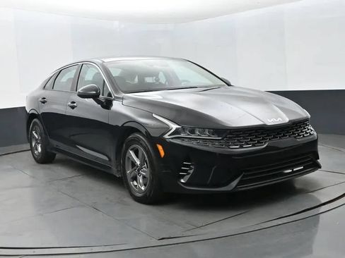 Used 2023 Kia K5 LXS FWD image 2