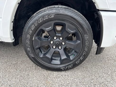 Used 2025 RAM 1500 Big Horn AWD/4WD image 38