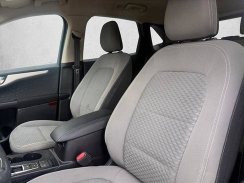 Used 2020 Ford Escape SE FWD image 17