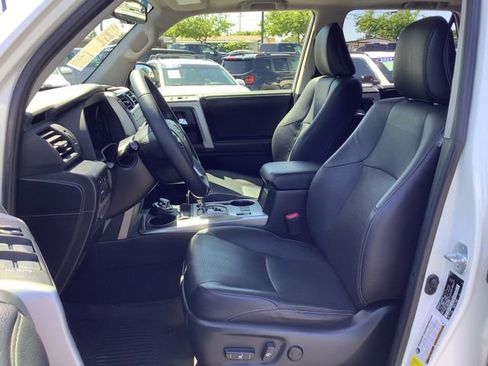 Used 2021 Toyota 4Runner Limited AWD/4WD image 8