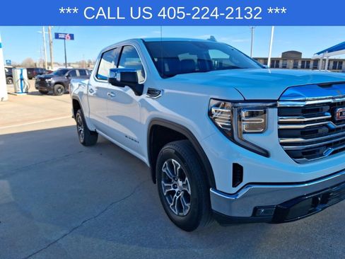 Used 2025 GMC Sierra 1500 SLT image 13