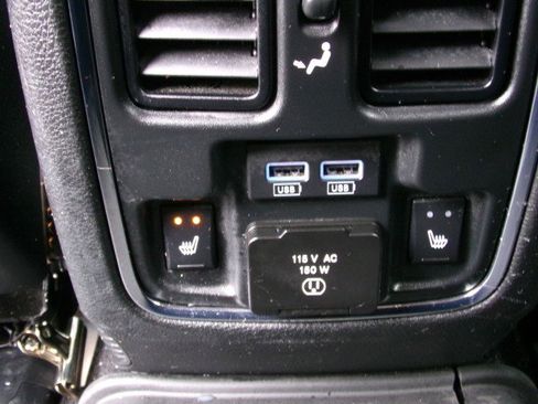 Used 2021 Jeep Grand Cherokee Overland image 17