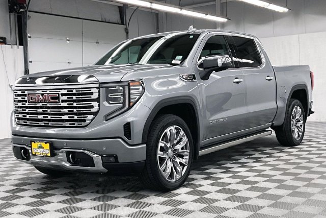 Used 2023 GMC Sierra 1500 Denali w/ Denali Reserve Package AWD/4WD image 13