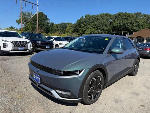 Used 2023 Hyundai Ioniq 5 SEL AWD/4WD image 2