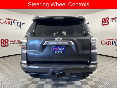 Used 2015 Toyota 4Runner SR5 image 7