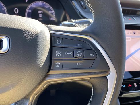 New 2026 Jeep Grand Cherokee Altitude image 15