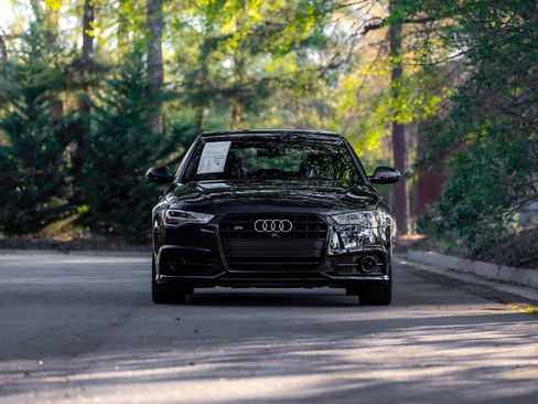 Used 2017 Audi S6 Premium Plus w/ S6 Sport Package image 34