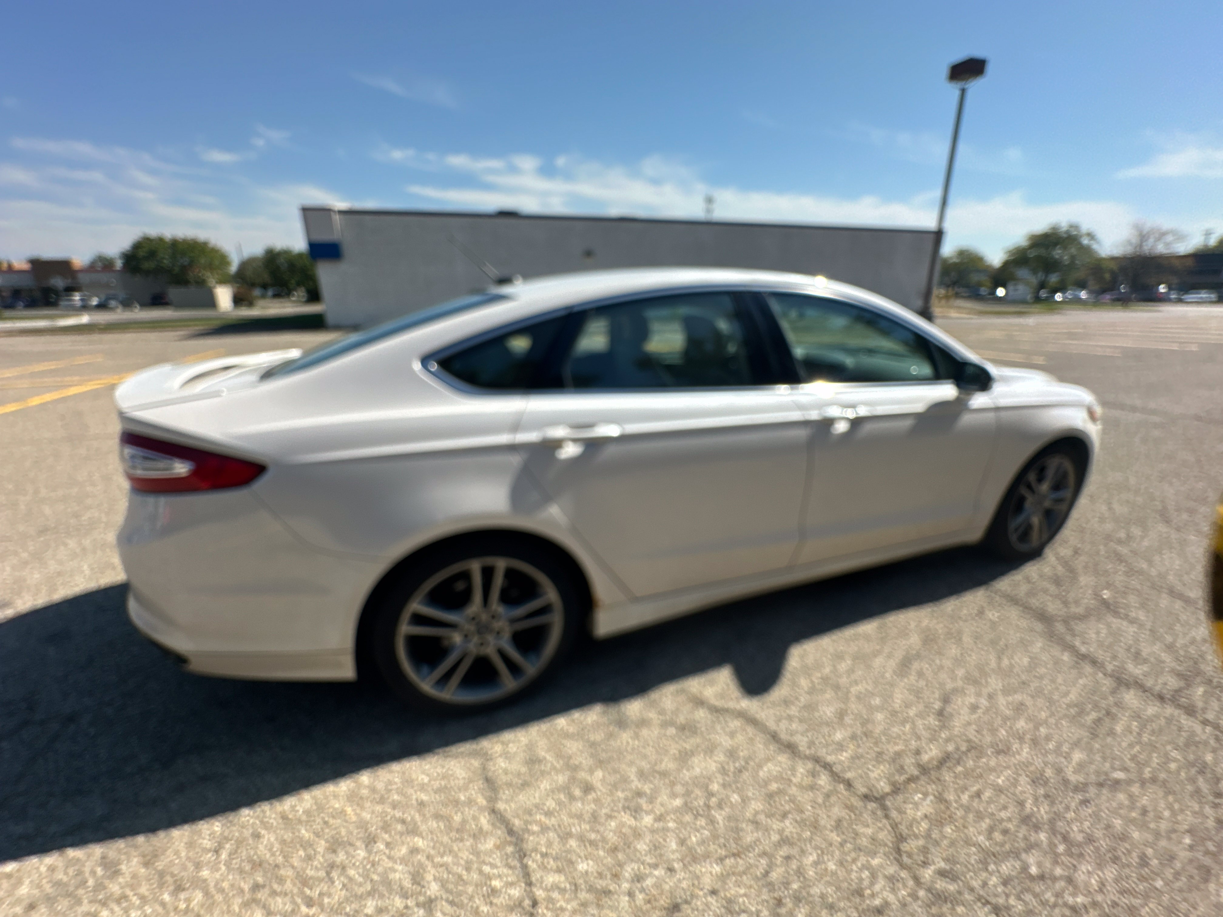 Used 2015 Ford Fusion Titanium FWD image 15