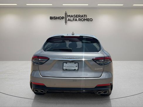 Used 2022 Maserati Levante Modena AWD/4WD image 4
