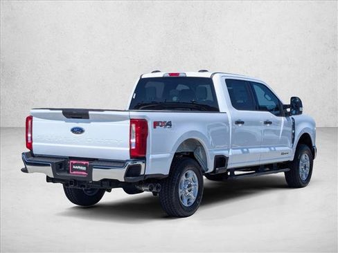 New 2026 Ford F250 XLT w/ FX4 Off-Road Package AWD/4WD image 2