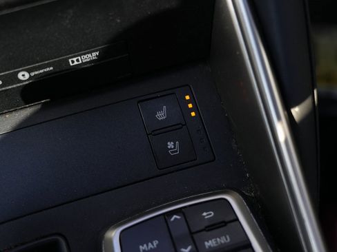 Used 2018 Lexus IS 300 F Sport w/ F Sport Package image 62