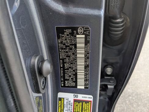 Used 2018 Toyota Corolla LE FWD image 27
