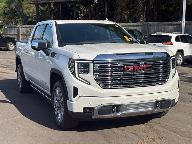 Used 2024 GMC Sierra 1500 Denali w/ Denali Reserve Package AWD/4WD image 7