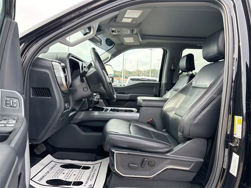 Used 2023 Ford F250 Lariat w/ Black Appearance Package image 21
