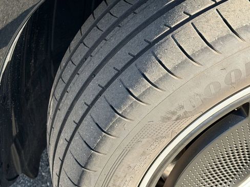 Used 2023 Mercedes-Benz EQS 580 4MATIC SUV image 16