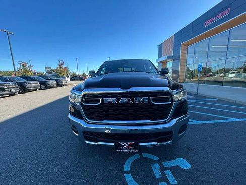 Used 2025 RAM 1500 Big Horn AWD/4WD image 6