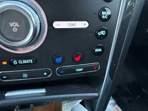 Used 2016 Ford Explorer Limited image 26